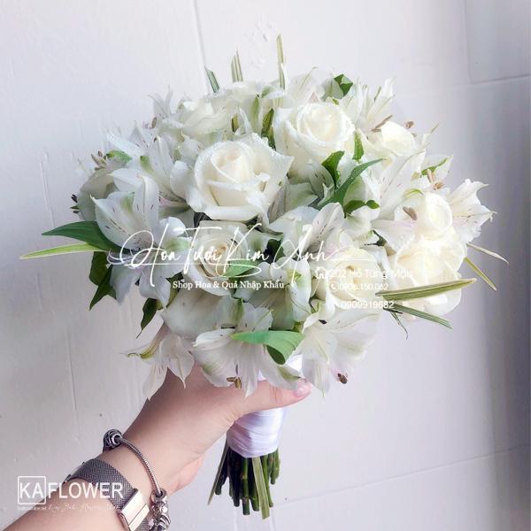 Hoa Cầm Tay Cô Dâu Kim Cương